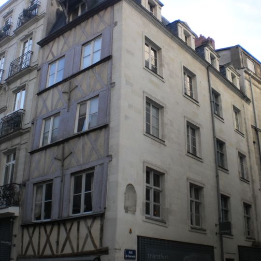 Immeuble au 2 rue de la Fosse