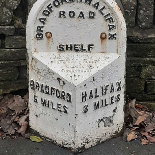 Milestone 200 Metres From Clough Mill Towards Shelf At Ngr Se 119279