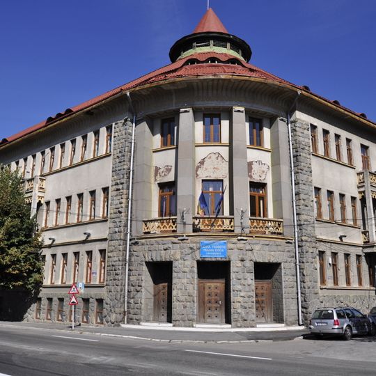 Traian Doda High School in Caransebeș