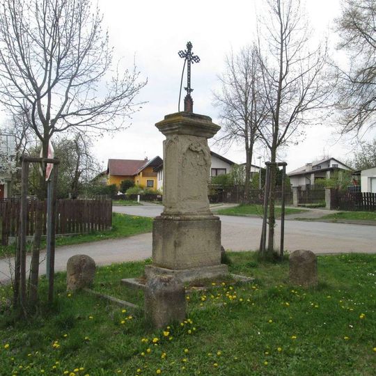 Kříž v Kralovicích v Manětínské ulici