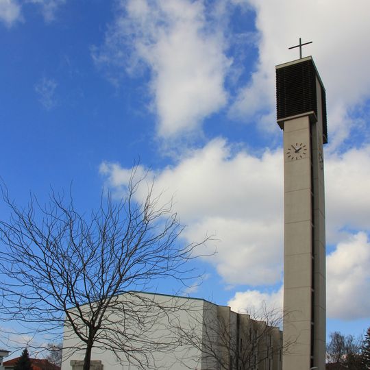 Kath. Filialkirche Maria Königin