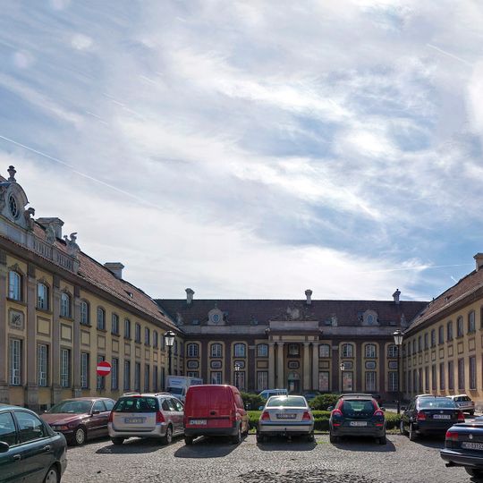 Pałac Branickich ze skrzydłami