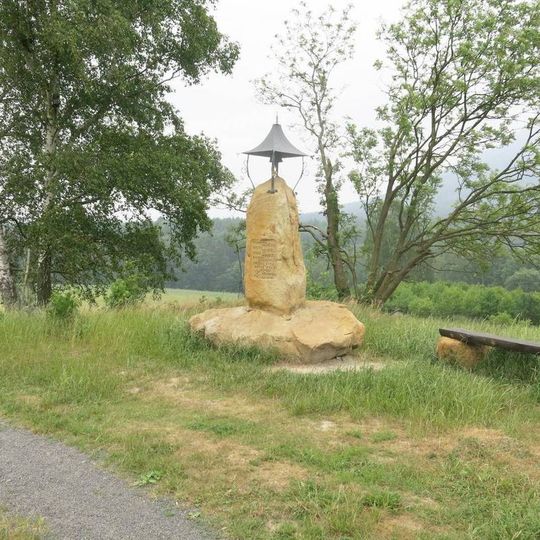 Zvonička u polní cesty pod Pastevním vrchem v Růžové