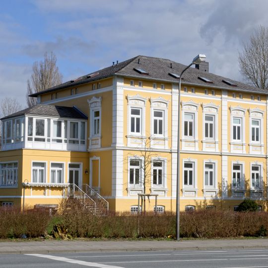Herrenhaus Grodener Chaussee 21