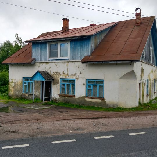 Lyaskelya railway station hotel