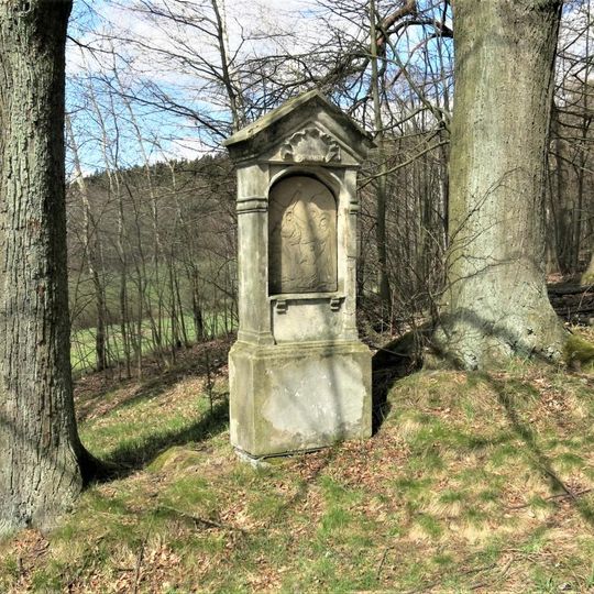 Kaplička IV. zastavení křížové cesty u Velkého Šenova