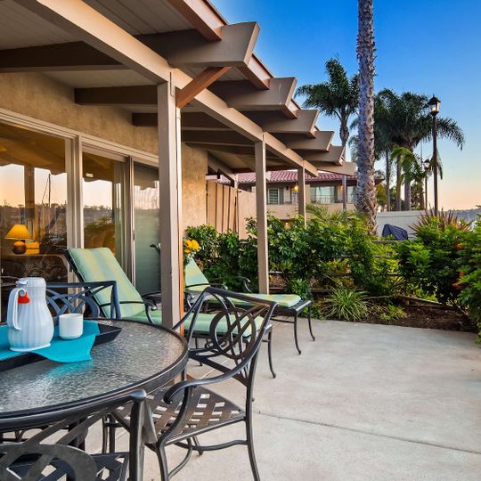 Island Palms Hotel & Marina