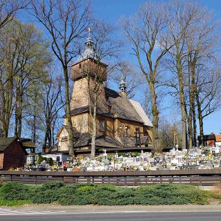 Parish church complex with church hill in Stara Wieś