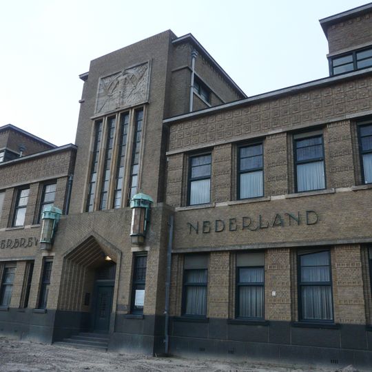 Drie Hoefijzers: kantoorgebouw