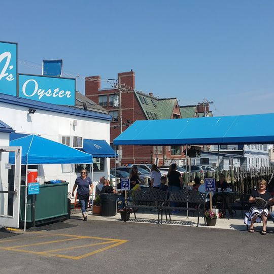 J's Oyster Bar