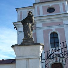 Socha svatého Jana Nepomuckého u kostela svatého Václava v Novém Veselí