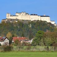 Visitar os Alpes austríacos: fortalezas, castelos e cavernas de gelo
