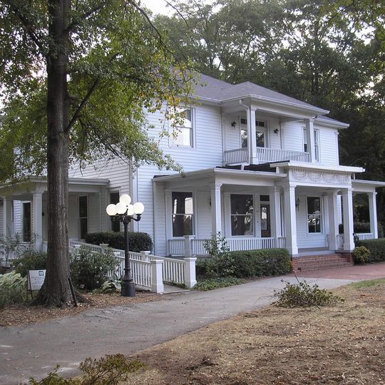 Col. William T. Roberts House