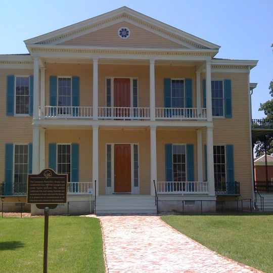Lakeport Plantation
