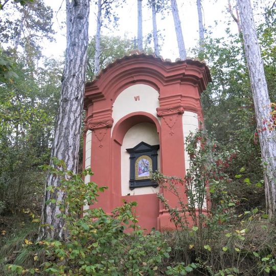 Kaplička VI. zastavení křížové cesty v Liběchově