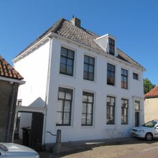 Kerkstraat 8, Geervliet