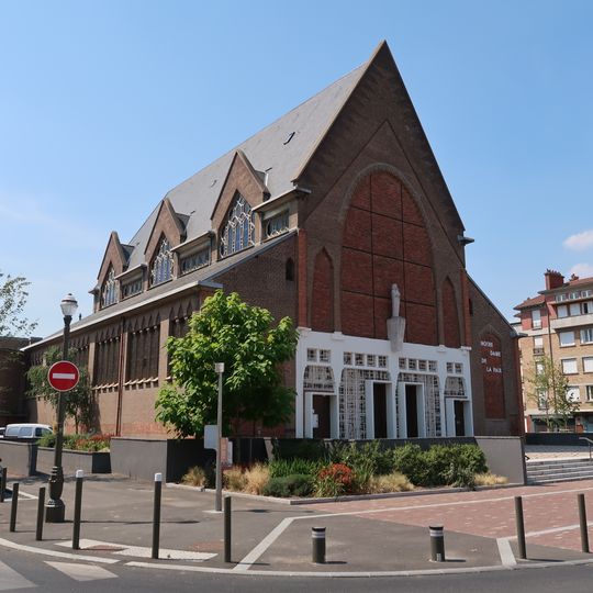 Église Notre-Dame-de-la-Paix de Suresnes