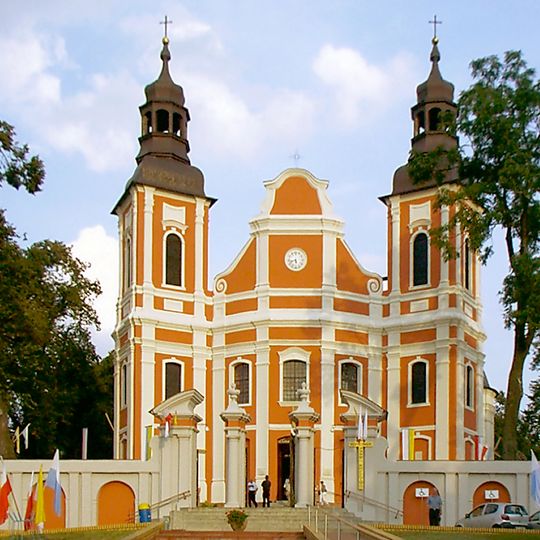 Sanktuarium Królowej Rodzin w Lubaszu