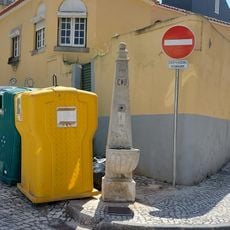 Chafariz na Rua Luís de Camões