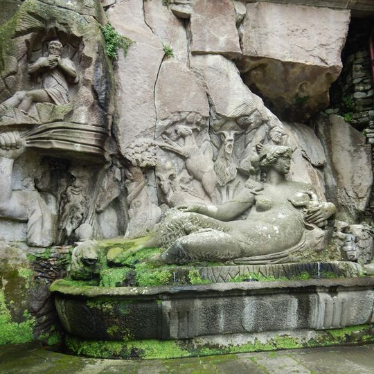 Papacqua Fountain