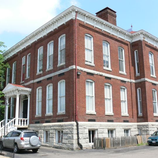 Stonewall Jackson School