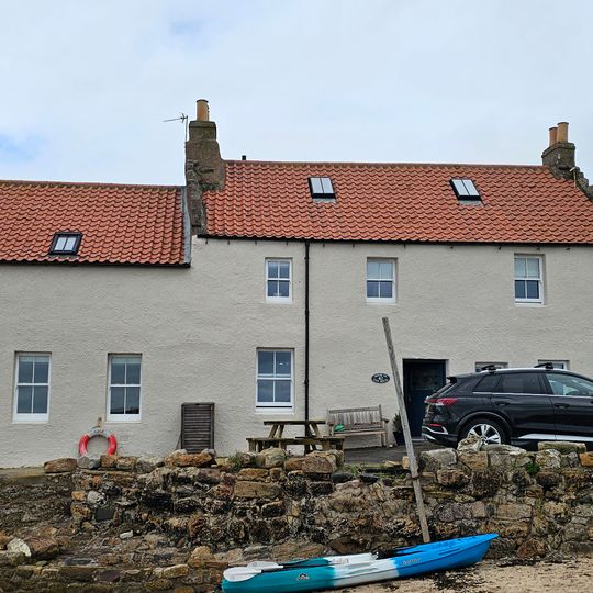 Pittenweem, 42 Mid Shore, Rockvilla