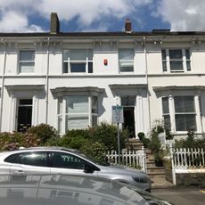 No 6, including front garden wall, gate and railings