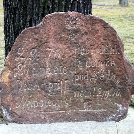 Gedenkstein mit Inschrift Zur Erinnerung an den Napoleonischen Angriff 1870 Friedensstraße