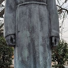 Statue