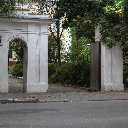 Ограда с воротами