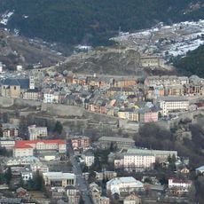 Fortifications de la ville haute