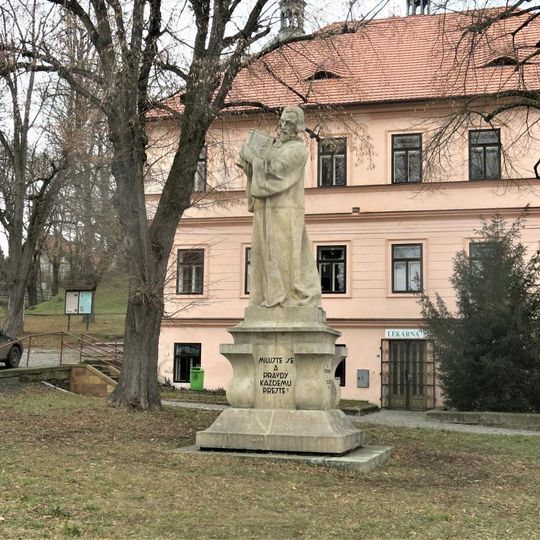 Socha Jana Husa v Rožďalovicích