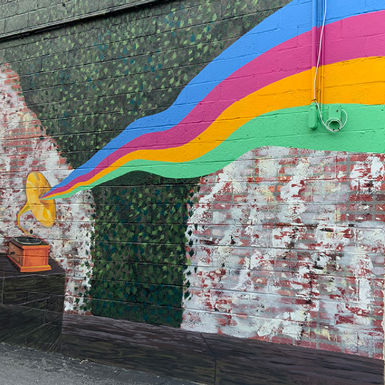 Phonograph mural designed by Sean Gaiser and family, and brought to life by amazing friends and KTown neighbors.
