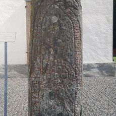 Västergötlands runinskrifter 105