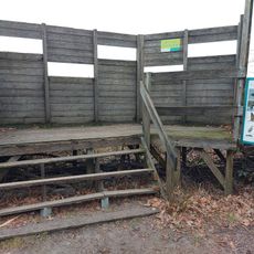 Bird hide, scenic viewpoint