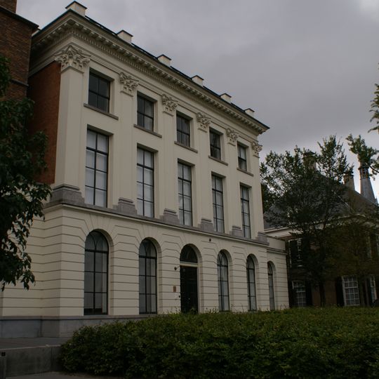 Bisschop Zwijsenstraat 5, Tilburg