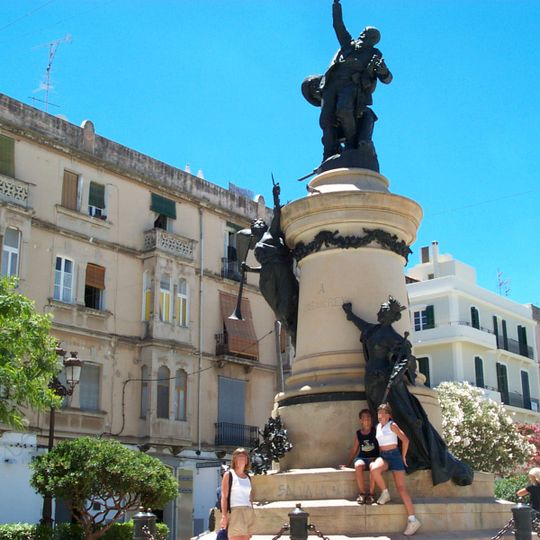 Monument to Vara de Rey