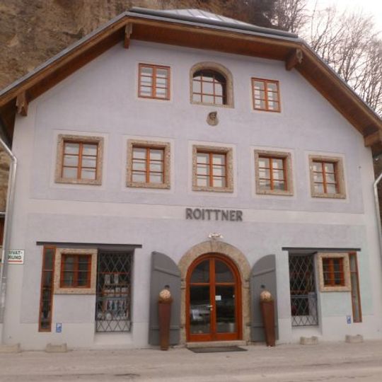 Wohnhaus Ofenloch; Wohnhaus und Braukeller