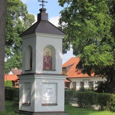 Kaplička u kostela sv. Jakuba Většího v Jiřicích
