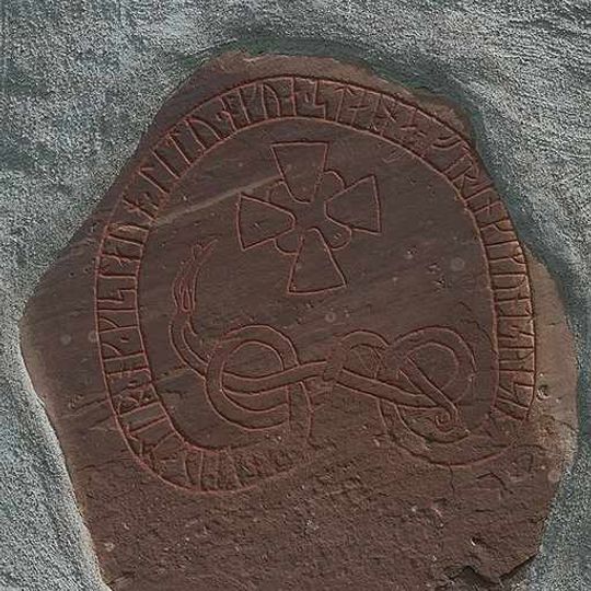 Upplands runinskrifter 296