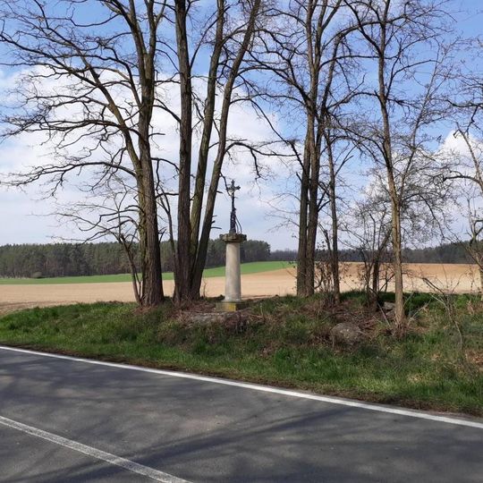 Kříž v západní části Vodního Újezdu
