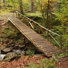 Lávka přes Šemberu před soutokem s Lázným potokem