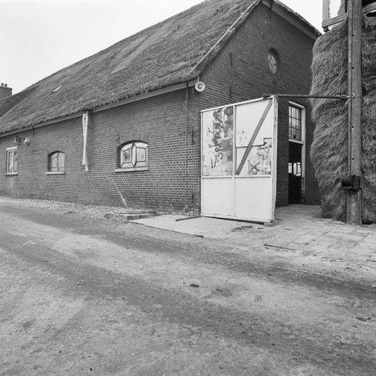 Zomerhuis van de ernaast gelegen boerderij