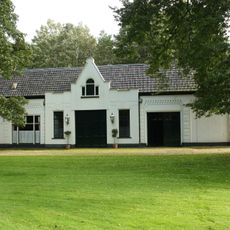 Klein Jagtlust, stenen koetshuis