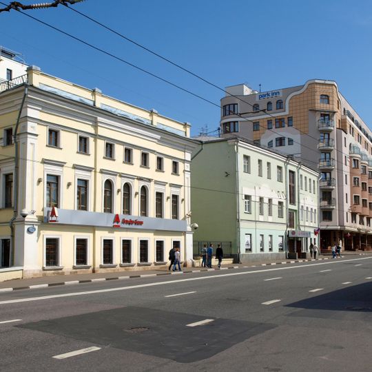 Главный дом городской усадьбы