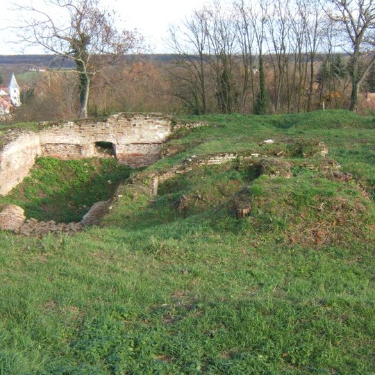 Báthory Castle in Ötvöskónyi
