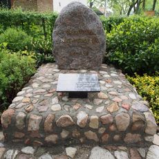 Monument bij de N.H. kerk