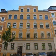 Mietshaus in geschlossener Bebauung Ludwigstraße 40