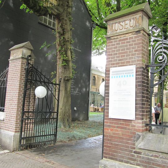 Hekwerk behorend bij het museumcomplex