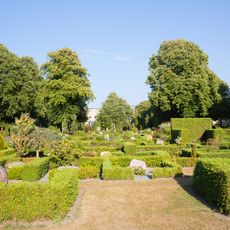 Almen Kirkegård